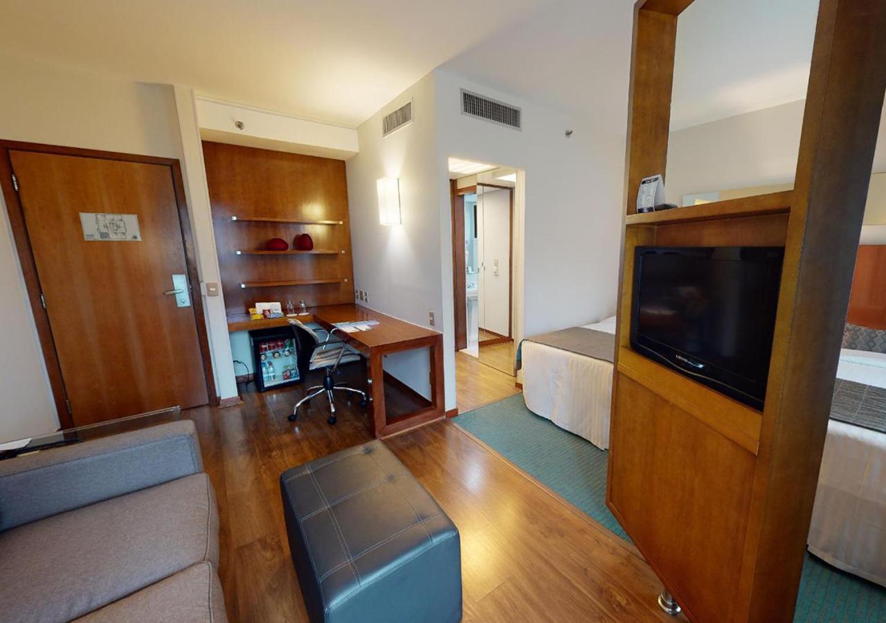 Hotel Estanplaza Berrini 4*