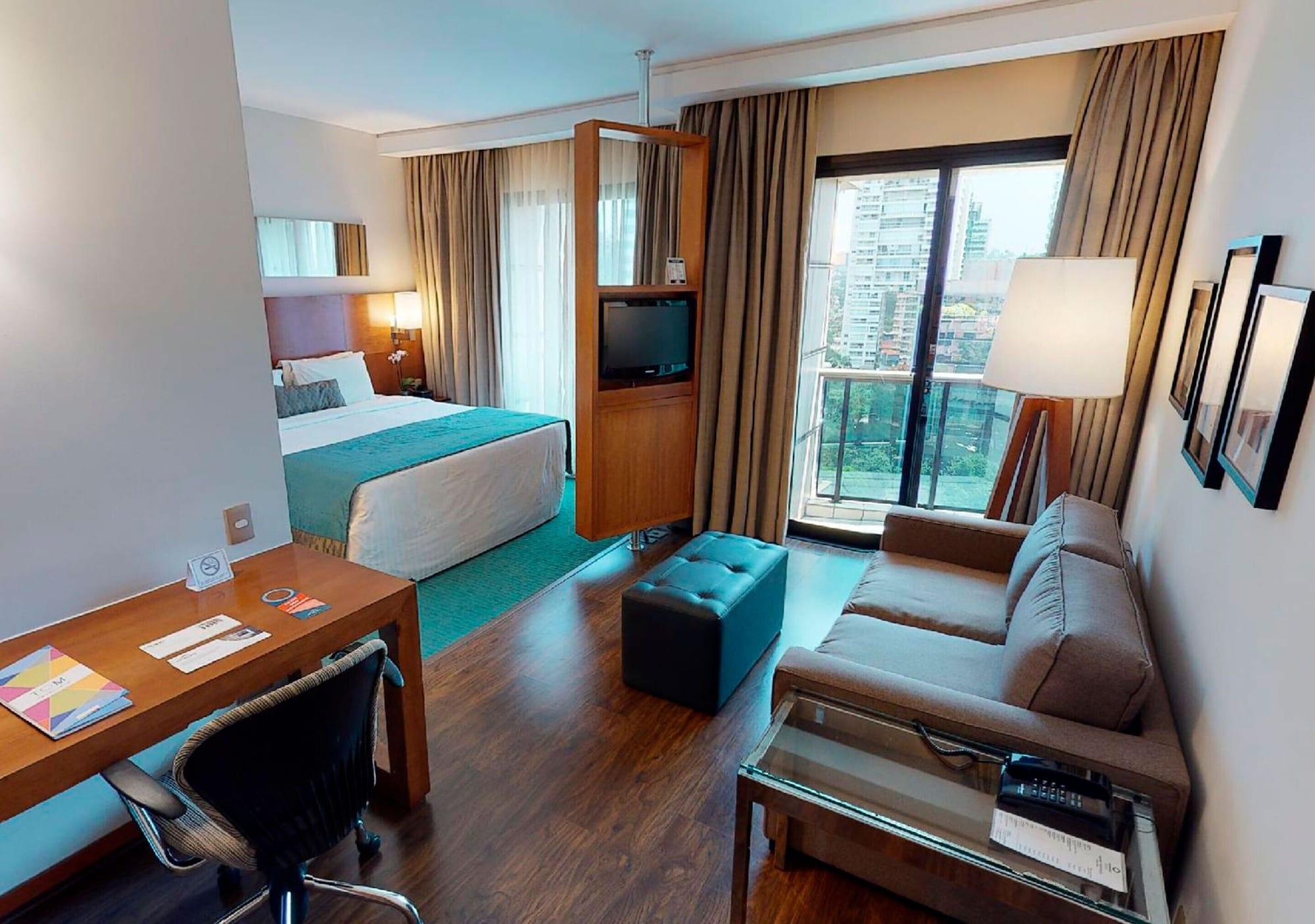 Hotel Estanplaza Berrini