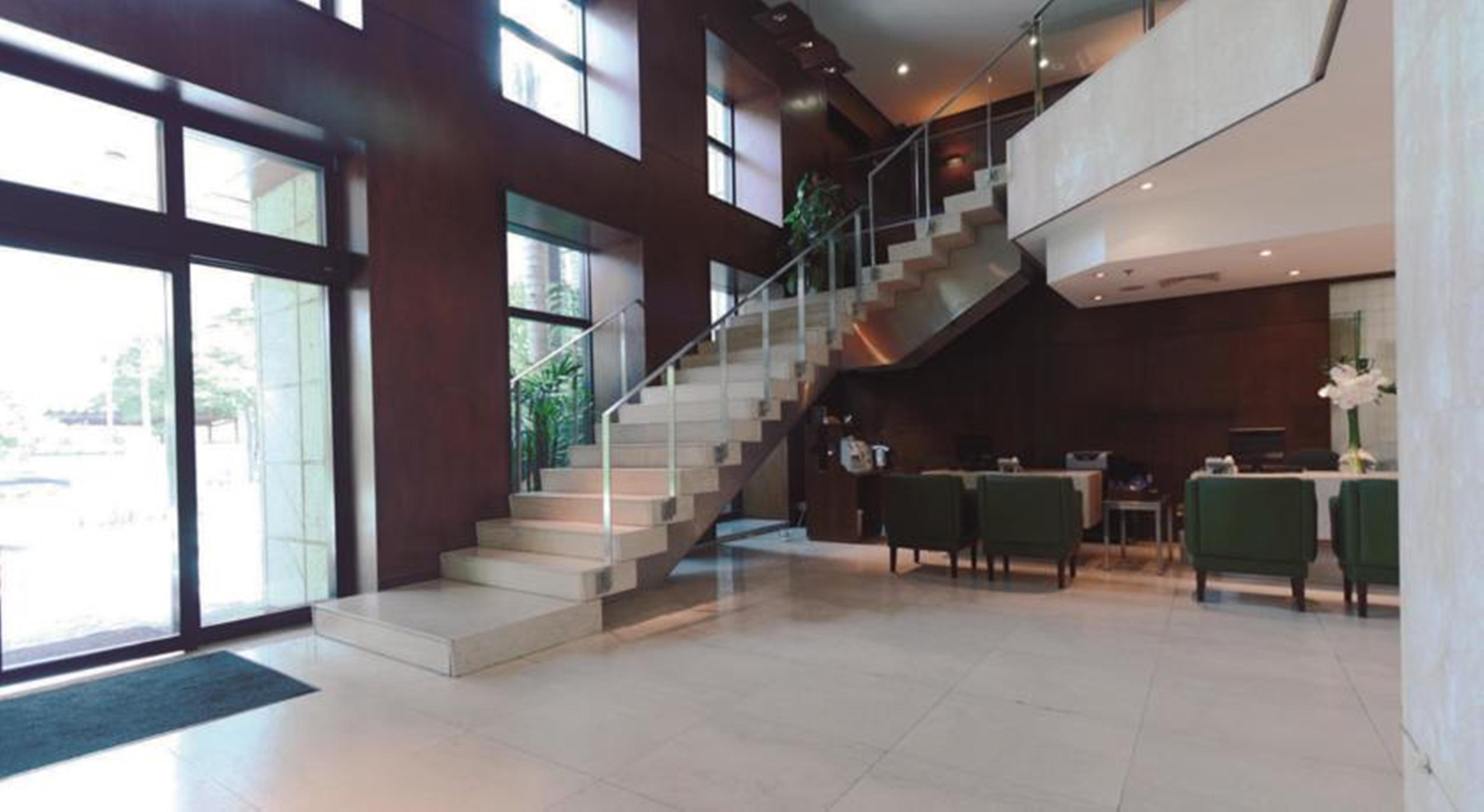 Estanplaza Berrini 4*