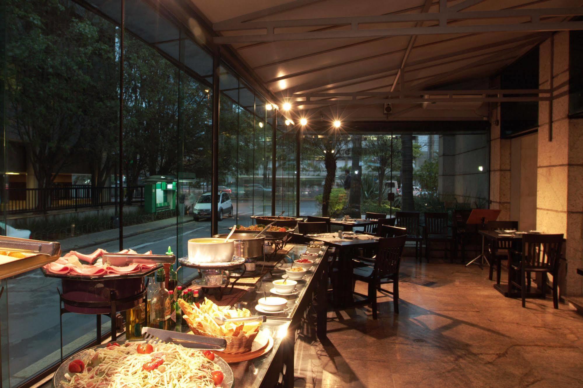 Estanplaza Berrini Hotel 4*